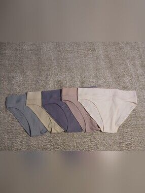 NWOT: Danskin Soft Ribbed Bikini Briefs (Pack Of 5)